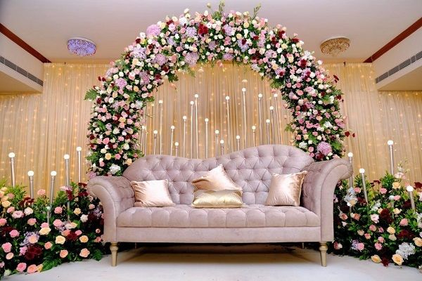 Floral Wreath Low-Cost Wedding Stage Decoration
