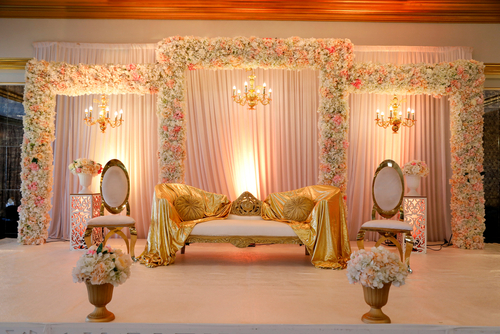 Indian wedding stage decor that is romantic and affordable