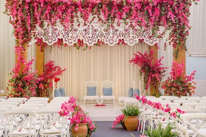 Low Budget Wedding Stage Decor with Floral Display