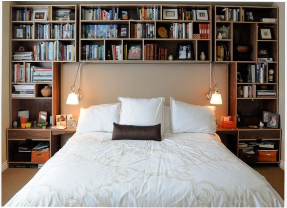 Bedroom Wall Decor That Comprises Bookshelves